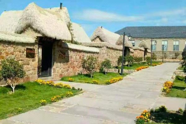 荣成惬意海草房民宿预订价格,联系电话位置地址【携程酒店】