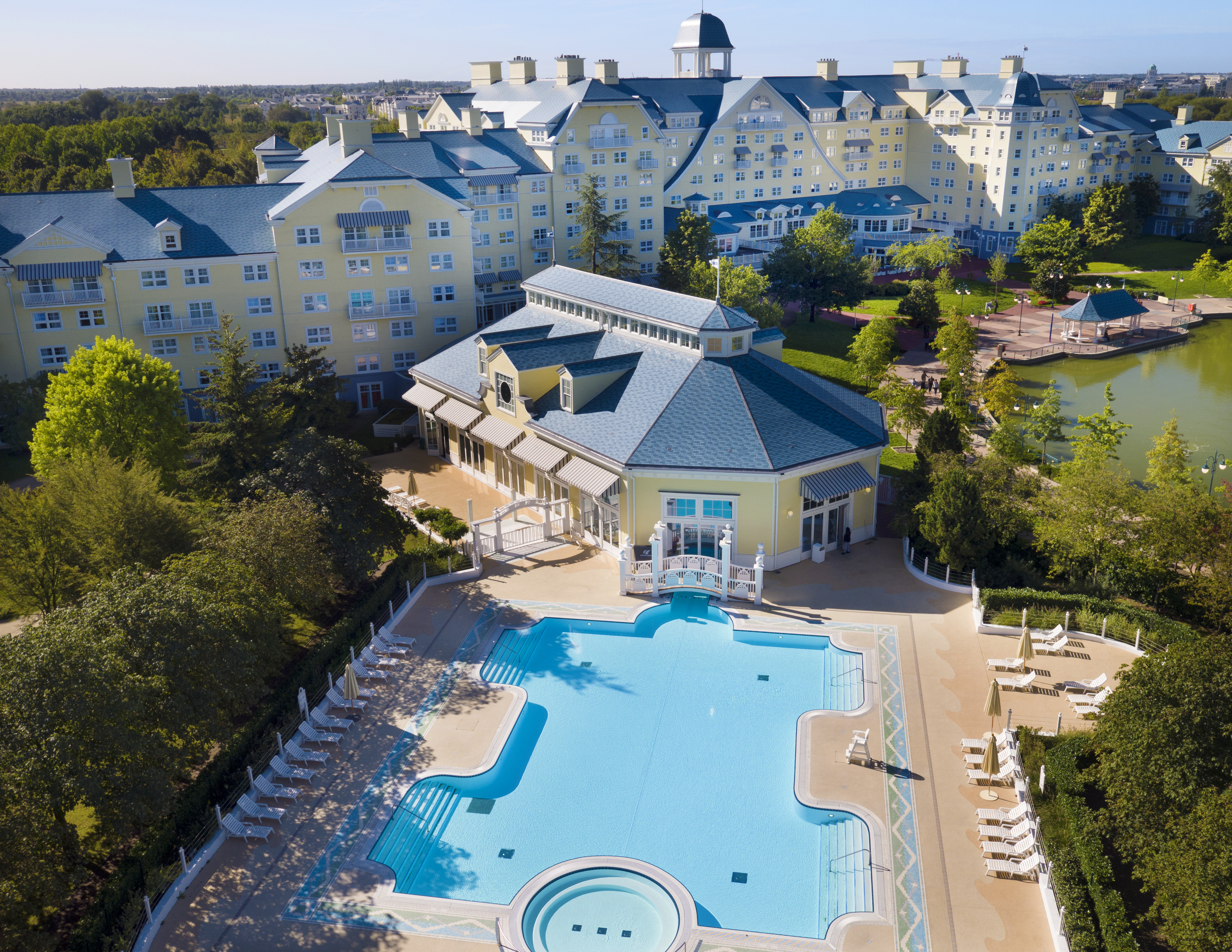 Disney Newport Bay Club Over view