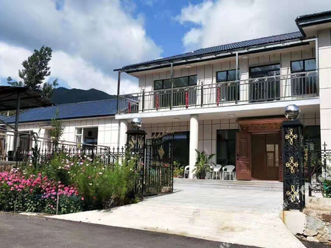 集安绿水农家院