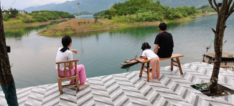 仙岛湖溪田悦上民宿(天空之城景区店)图片