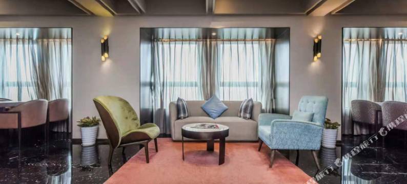 宽融全套房酒店(重庆冉家坝源著天街店)图片