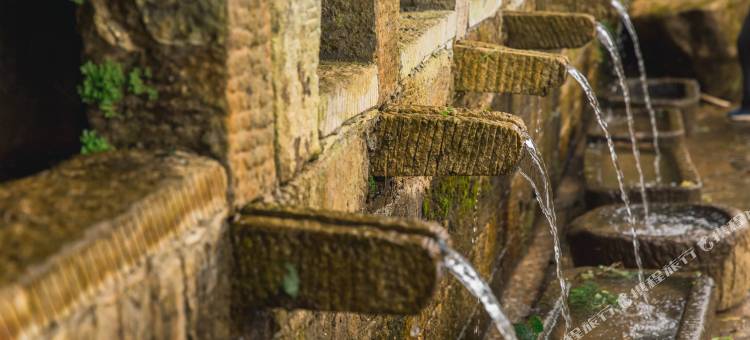 元阳多依树朵朵云阁图片