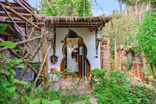 周庄漫行居花房民宿