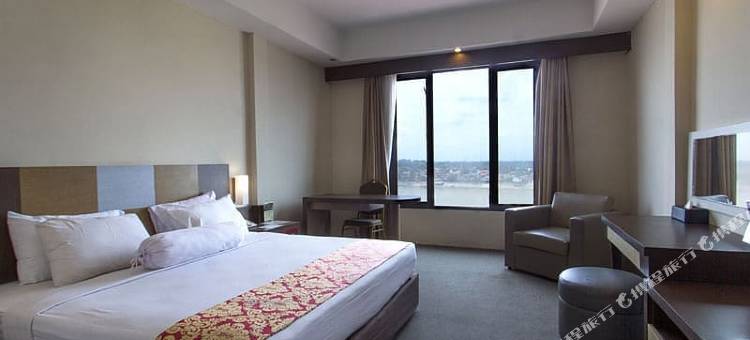 威尔托普酒店占碑(Wiltop Hotel Jambi)图片