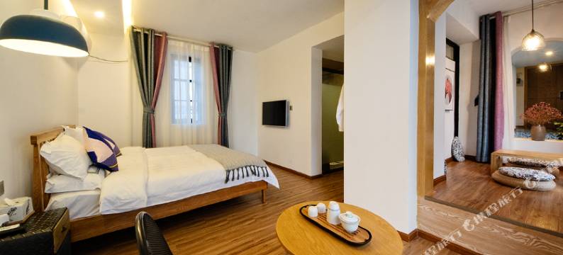 大理古城山山有木国学花园民宿图片