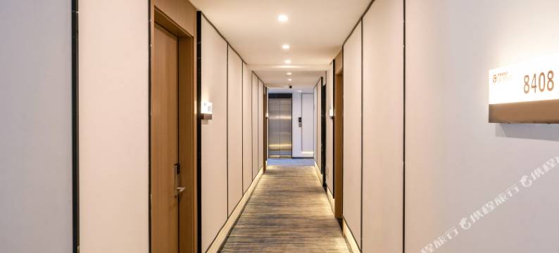 歌莱德酒店(青岛汽车北站店)图片