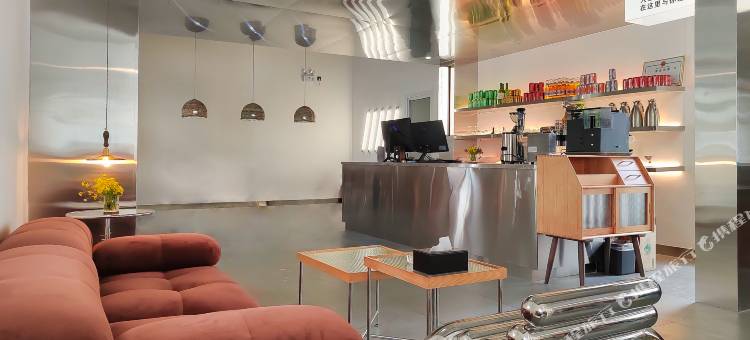 比如平措康桑萨普冰川富氧酒店图片