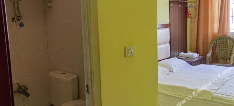 镇雄燕雪宾馆图片