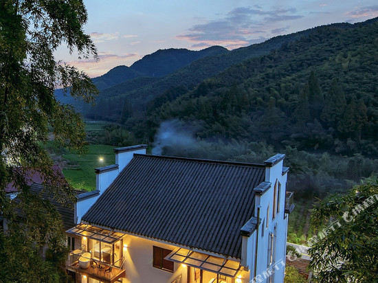 安吉易成·云上草原山野度假民宿