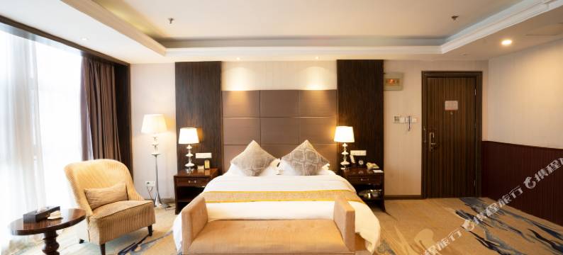 无锡明都大酒店(悦尚奥莱天一地铁站店)图片