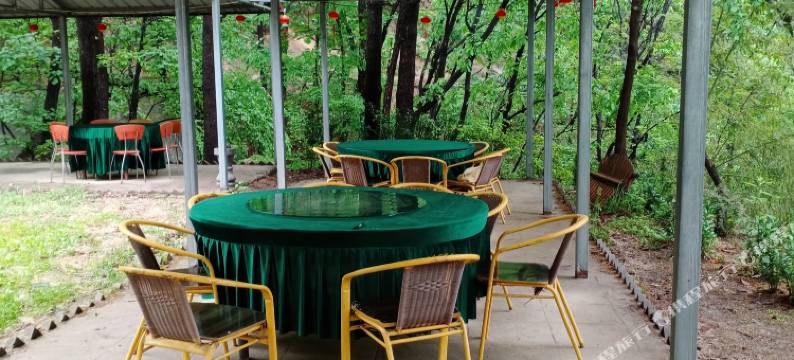 嵩县天池山莲花山庄图片