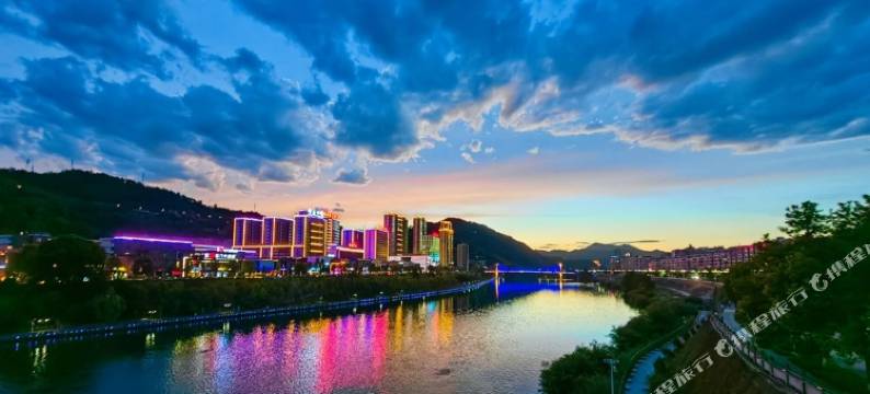 竹山惠尔康时尚宾馆图片