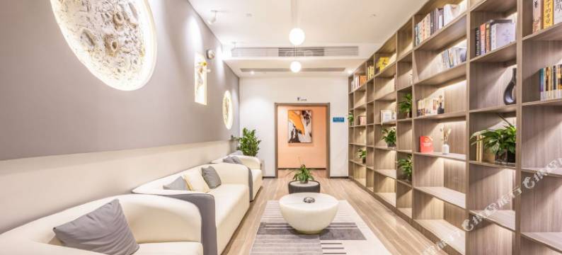 兰欧尚品酒店(固安大兴机场店)图片