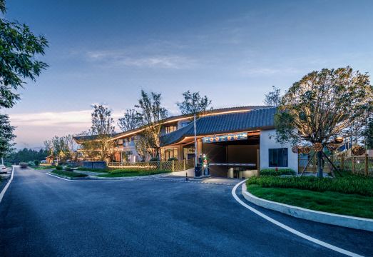 青城·朴舍酒店外景图