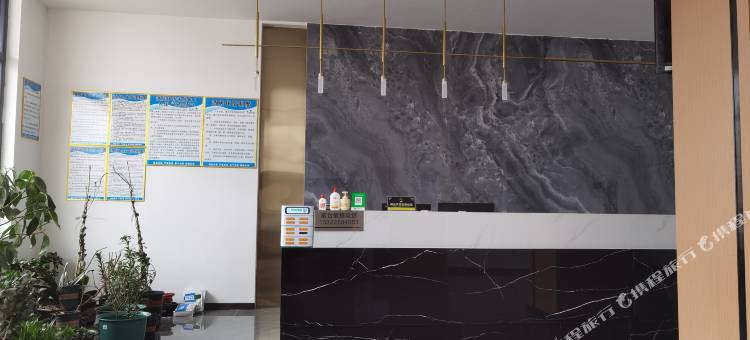 当雄宏远大酒店图片