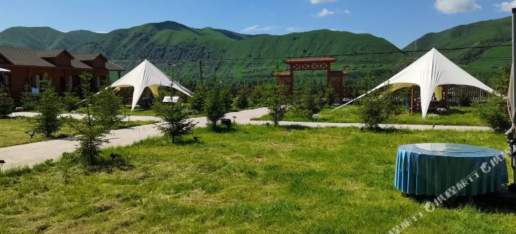 尼勒克马背部落民宿图片