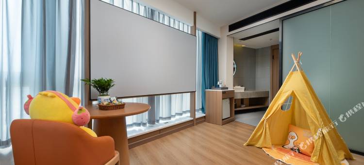 STC设计师酒店(贵阳白云北路地铁站店)图片