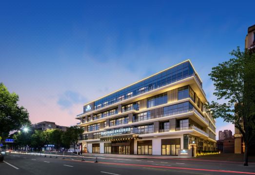 仙居戴斯温德姆酒店（吾悦广场店）外景图