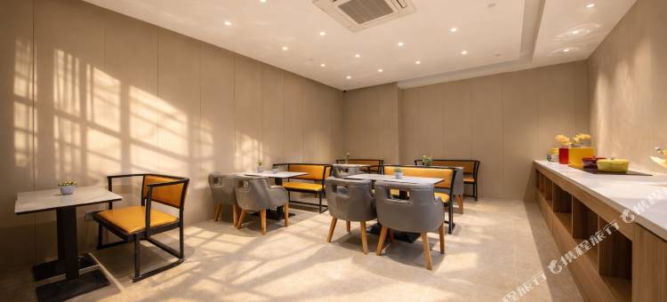 ELONG R.YUN丨艺龙瑞云酒店(武汉大学街道口地铁站店)图片