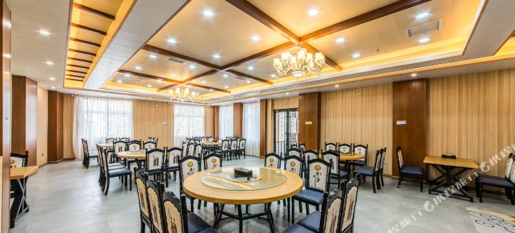 稻城亚丁明宇丽呈别院图片