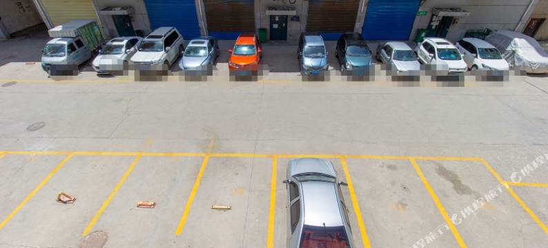 西宁柠萌酒店(城北吾悦广场沈那中学店)图片