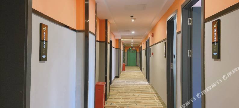 香蕉宿设计酒店(深圳会展中心店)图片