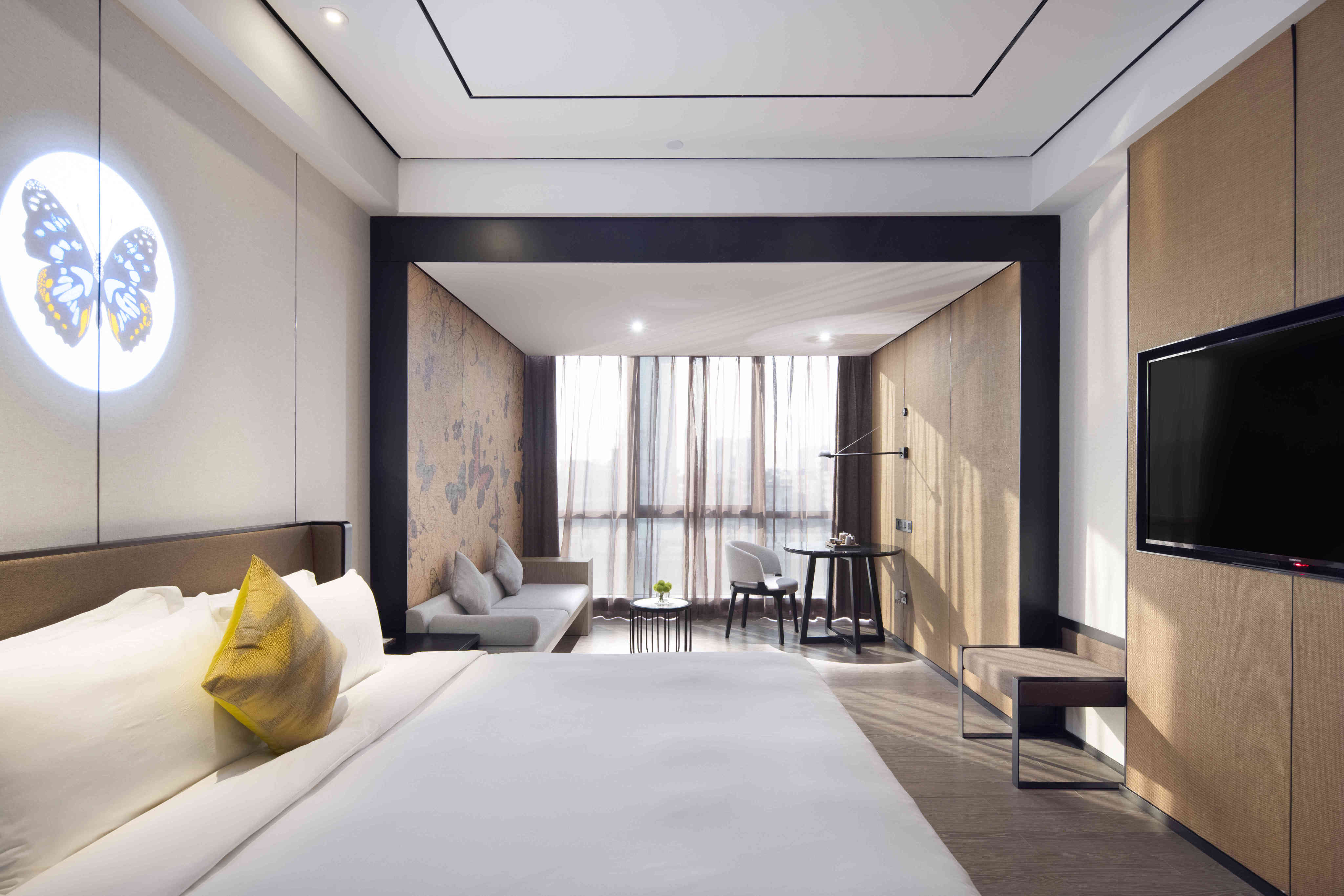 Paco Hotel (Huazhou Shifu Square)Over view