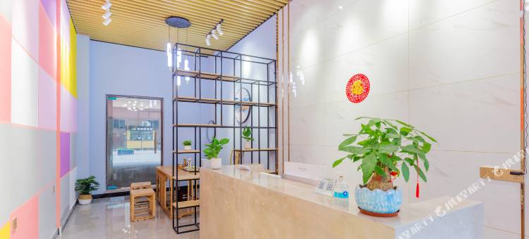 云季不凡公寓(佛山勒流云空间店)图片