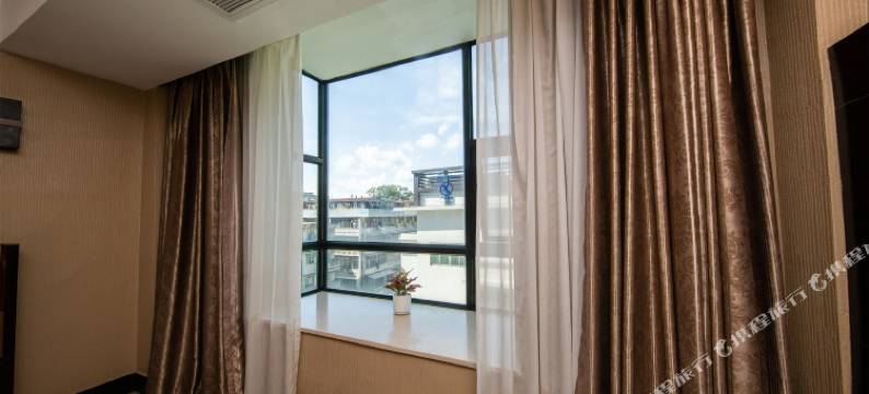 柏丽宜居酒店(江门台山步行街平湖路店)图片