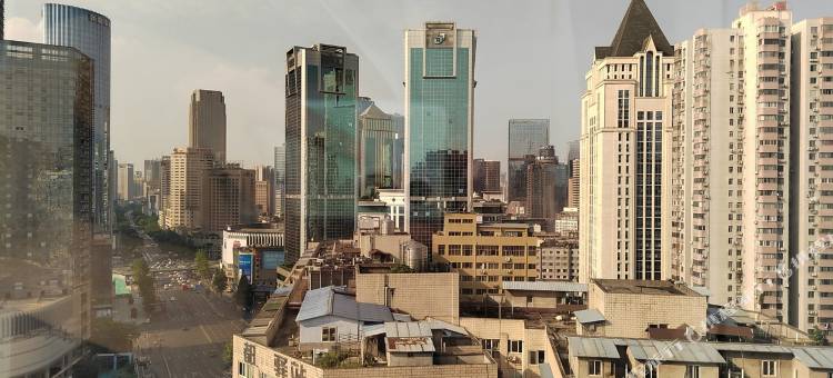 WONDER设计师民宿(春熙路天府广场店)图片
