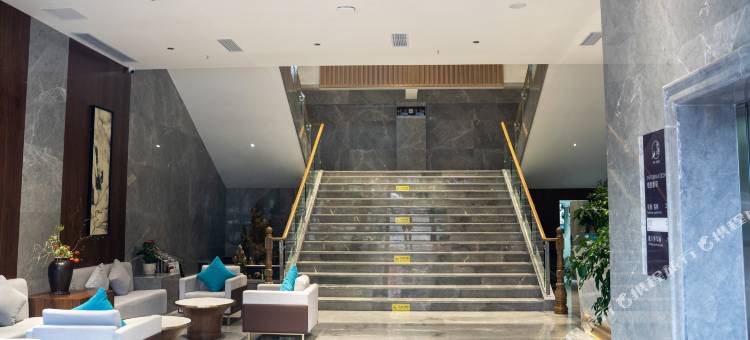 丽景尚雅酒店(巴中容邦万达广场店)图片