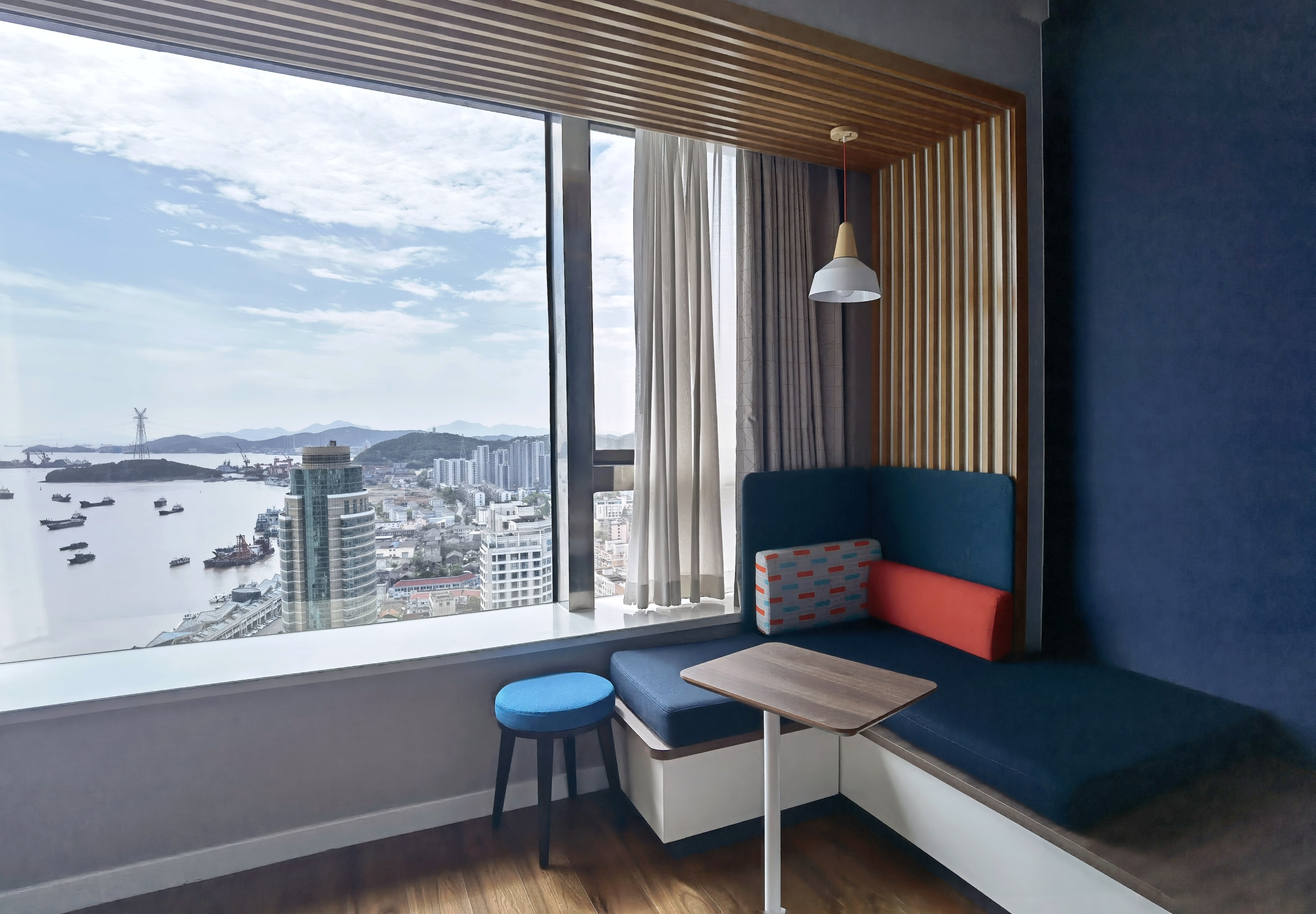 Holiday Inn Express ZHOUSHAN DINGHAI by IHGOver view