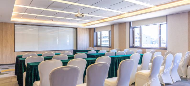 茶卡东晨国际饭店图片