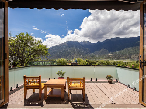 花筑·则拉岗宗别墅区(林芝米林机场店)