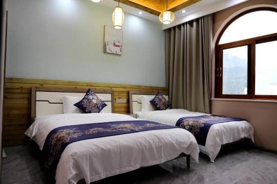 茂县锦雲别苑民宿