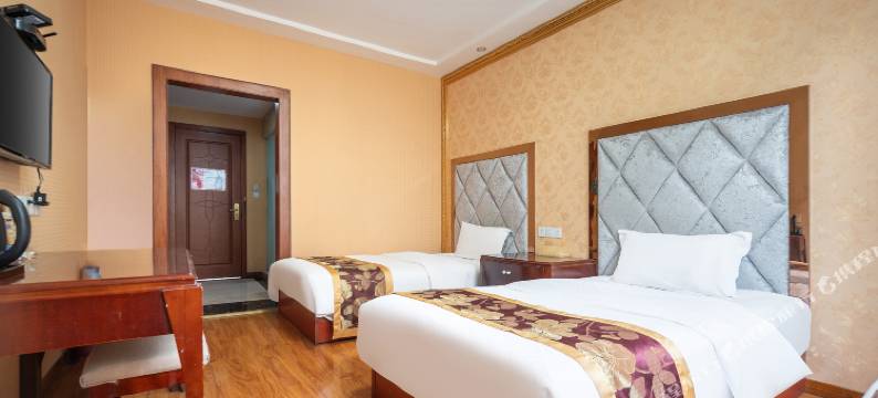 成都银鑫佳酒店(龙泉驿地铁站店)图片