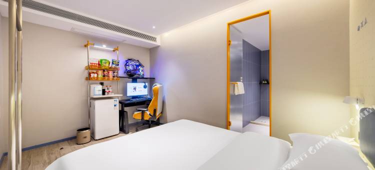 网鱼电竞酒店(广州建华汇大石地铁站店)图片