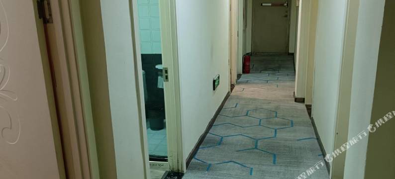 恋情海懒虫宾馆(沈阳北站店)图片