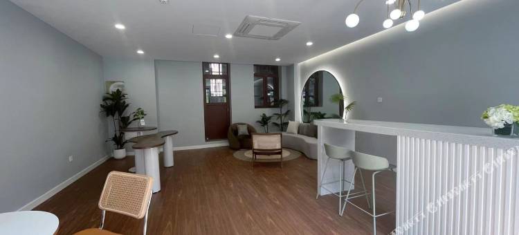 城之南海之角·种花小筑里院民宿(中山路栈桥店)图片