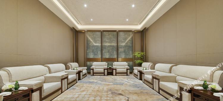 雅安正黄希尔顿逸林酒店图片