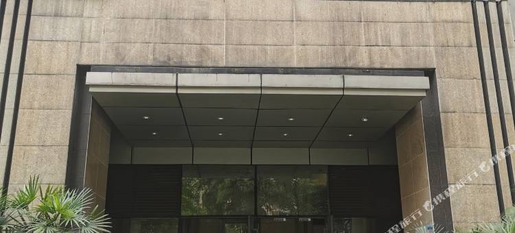 十年人间青年旅社(北滨一路鎏嘉码头店)图片
