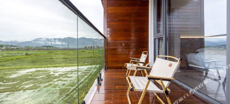 桐庐京马酒店(OMG心跳乐园店)图片