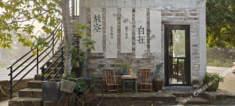 东兴在海边小住茶古小院图片