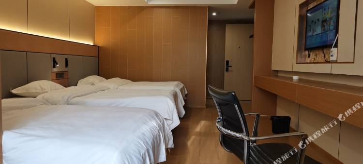 临泉喜乐美酒店图片