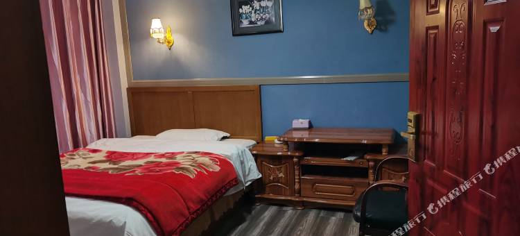 乡城乡馨商务酒店图片