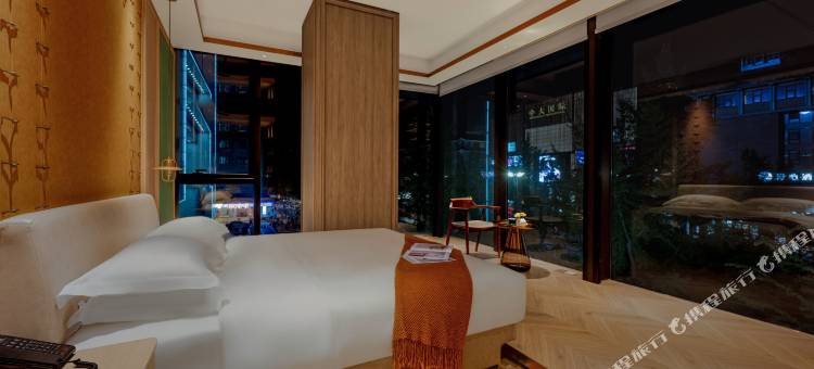 萬澳庭院酒店(西安钟楼永宁门地铁站店)图片