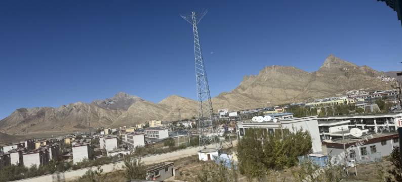 定日岗尖巴藏家大酒店图片