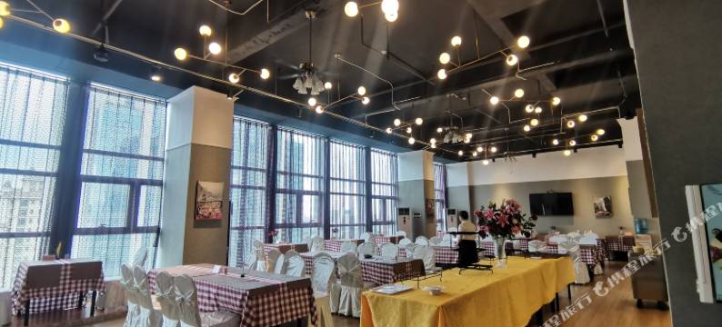 曼哈顿酒店(南宁广西大学店)图片