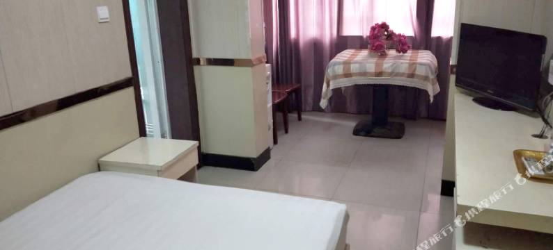 盛唐快捷宾馆(阜阳火车站店)图片