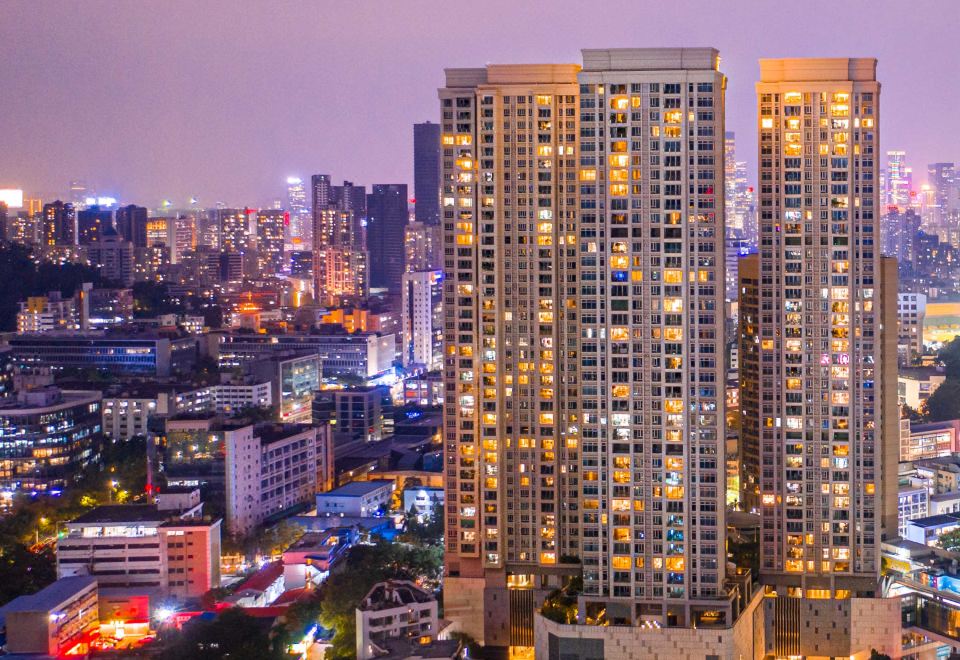 深圳罗湖东门步行街RANZ兰兹酒店外景图